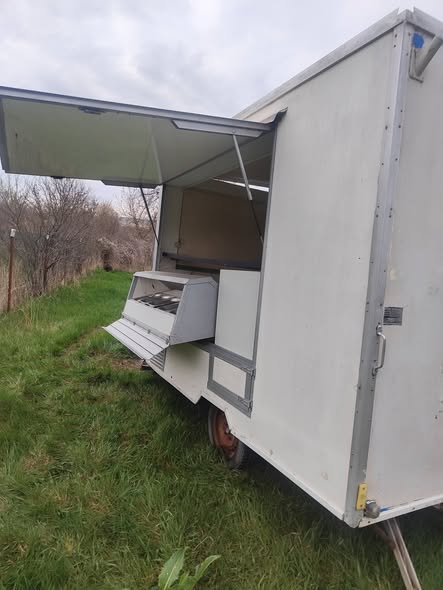 Remorca Food Truck / Rulota Comerciala pentru Street Food – Proiect HoReCa Mobil