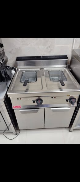 Friteuza Profesionala Trifazica 10+10L – HoReCa / Fast Food / Restaurant