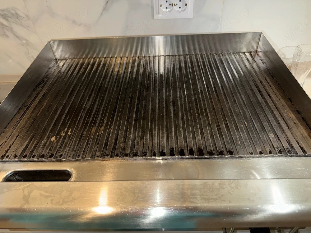 Gratar electric profesional MAXIMA Fry-Top striat inox – ideal fast-food, burgerie si restaurant - Imagine 2