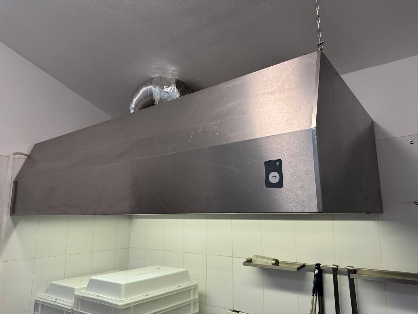 Hota profesionala inox cu filtre labirint – ideala pentru restaurante, fast-food si bucatarie HoReCa