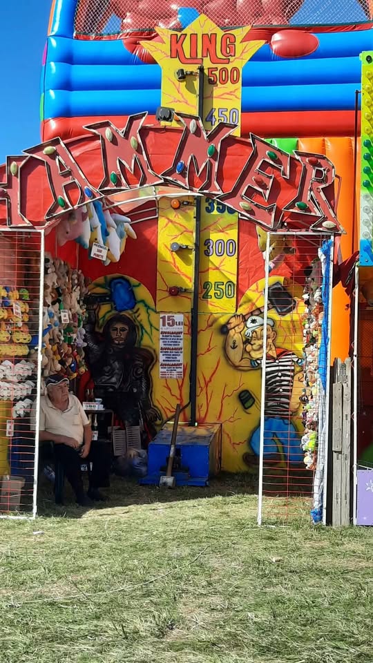 Joc tip “Hammer” / High Striker pentru parc distractii, festivaluri si evenimente
