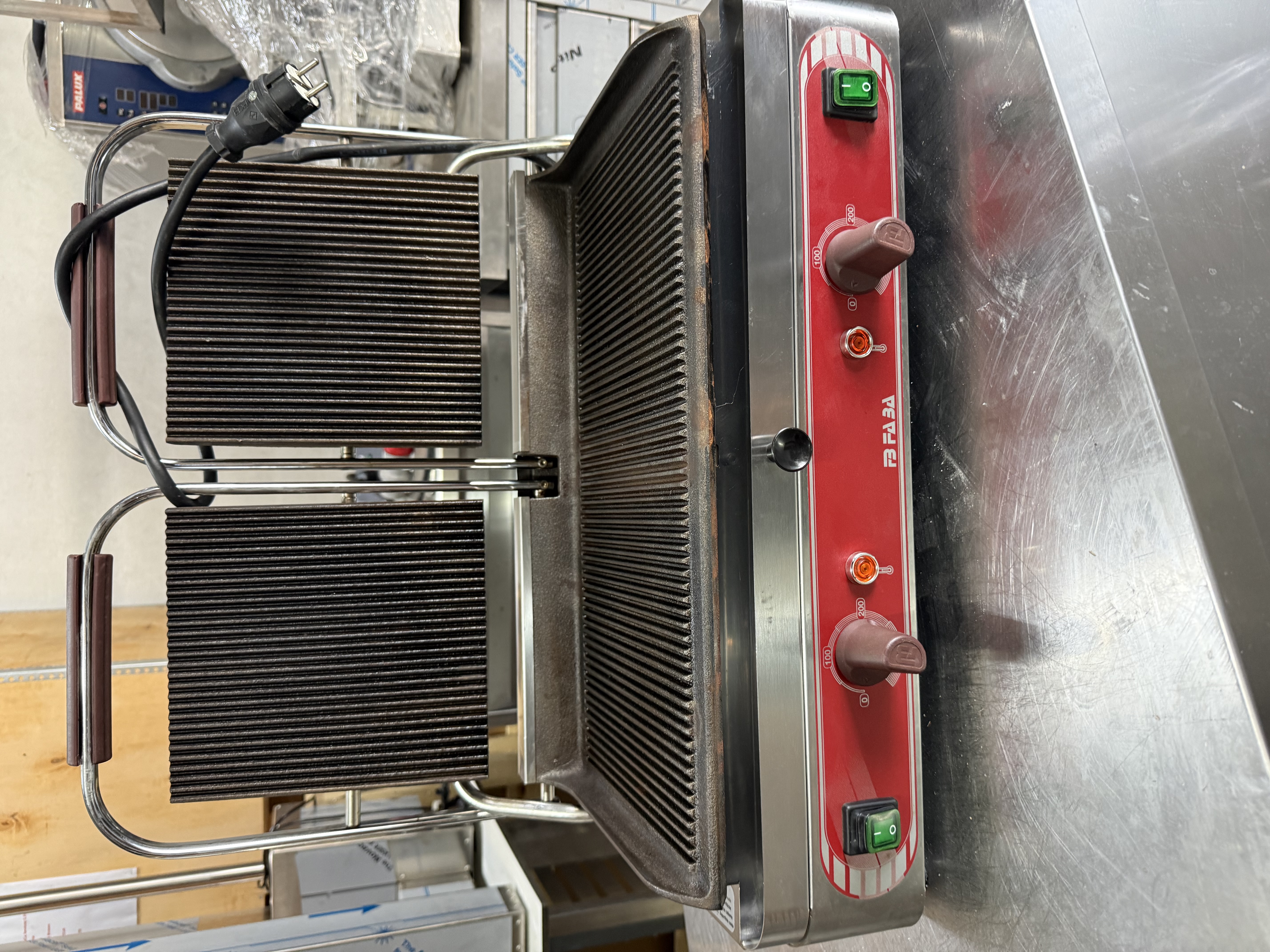 Contact grill dublu
