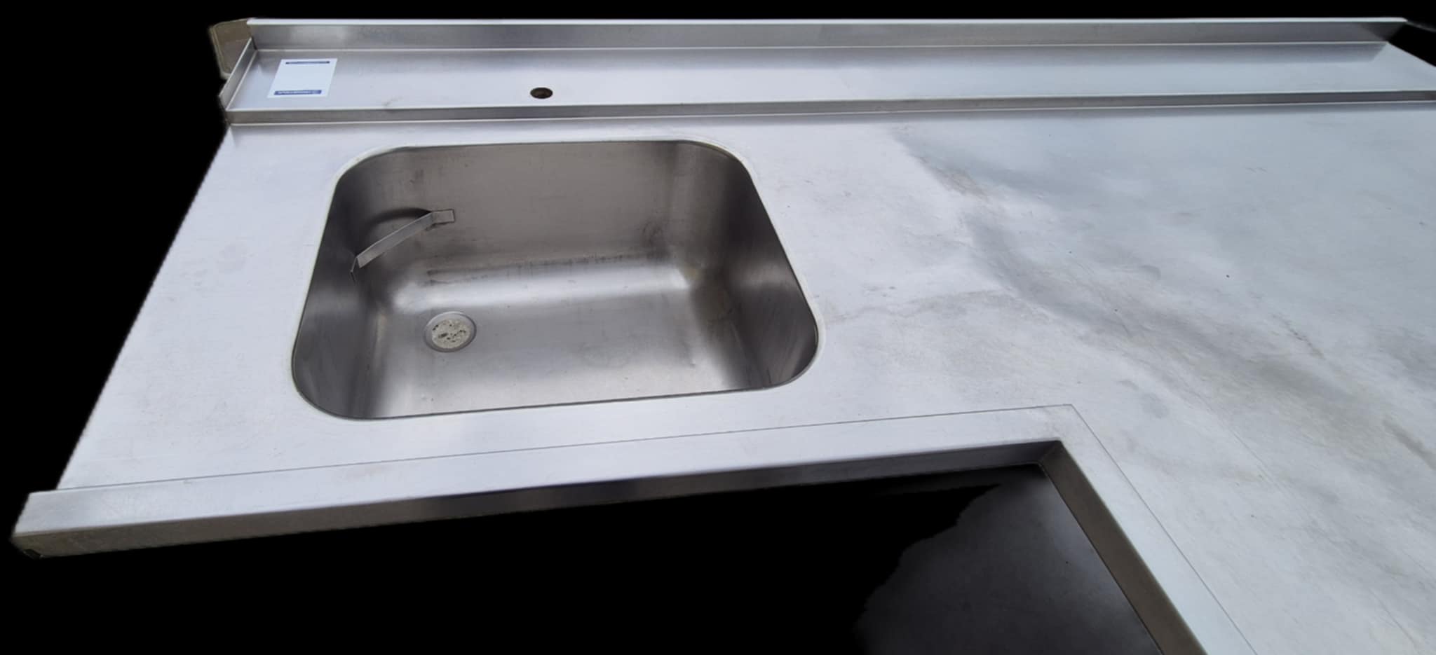 Masa Inox Profesionala cu Chiuveta pentru Masina de Spalat Vase - Imagine 3