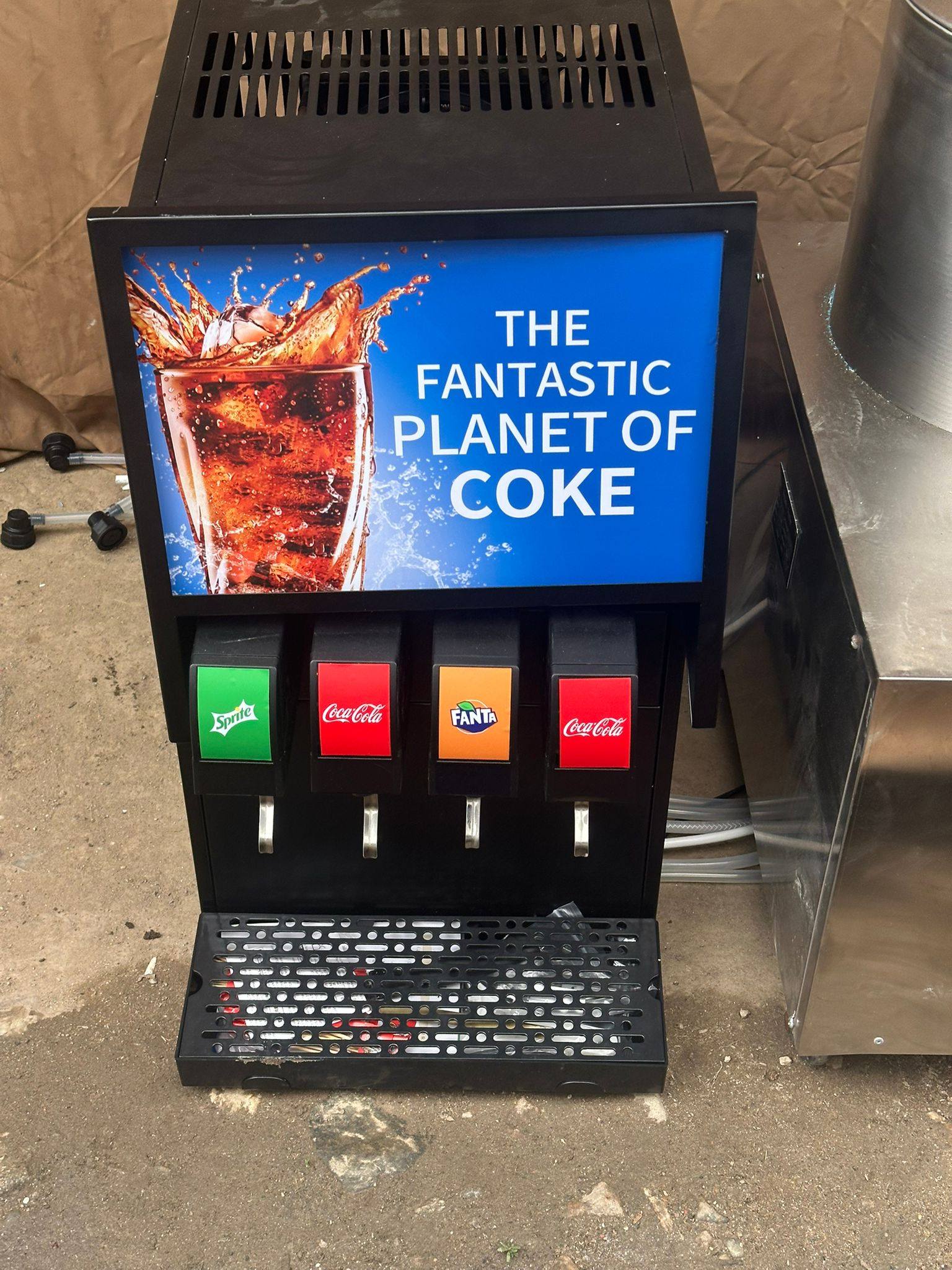 Dozator profesional bauturi racoritoare Coca-Cola / Sprite / Fanta – HoReCa