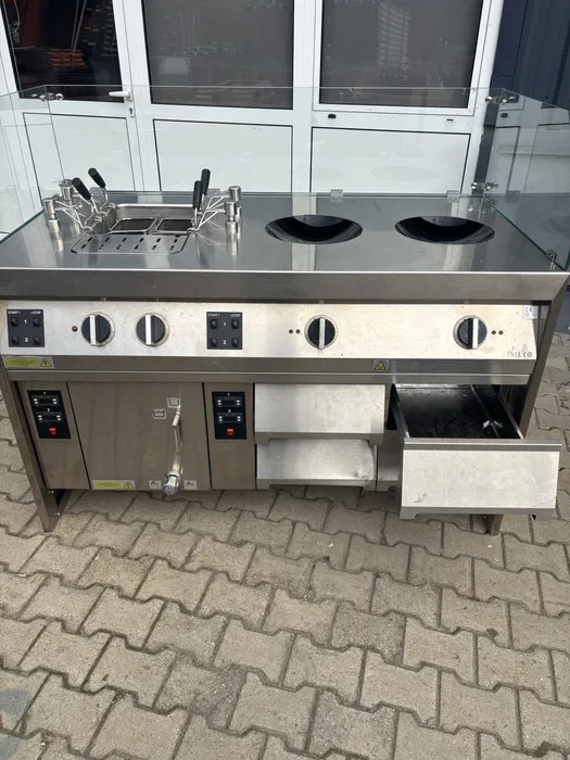 Aragaz Profesional pentru Paste cu Wok Incorporat si Hota Profesionala