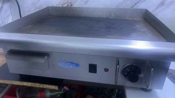 Plita Fry-Top Profesionala Electrica din Inox – Pentru Restaurante, Fast-Food si Terase