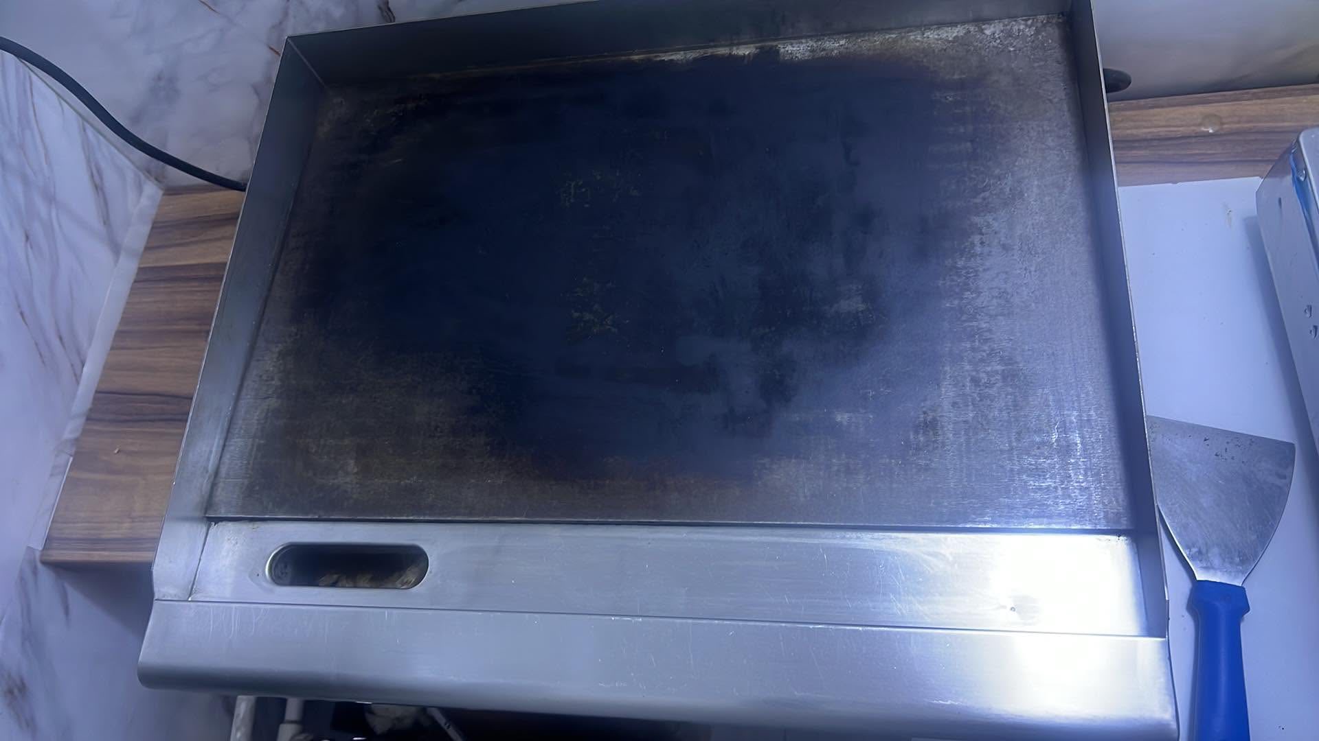 Plita Fry-Top Profesionala Electrica din Inox – Pentru Restaurante, Fast-Food si Terase - Imagine 2