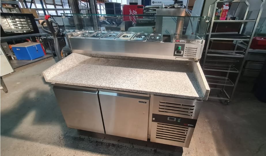 Banc Frigorific Profesional pentru Pizza cu Vitrina de Ingrediente - 2 Usi