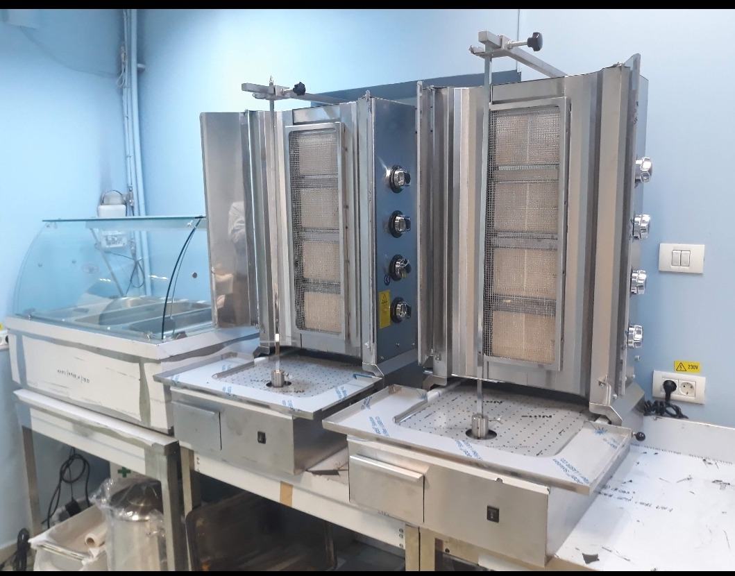 Aparat Profesional Shaorma / Kebab pe Gaz cu 4 Arzatoare