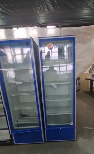 Vitrina rece pentru bauturi SH – stare buna, verificata in proba