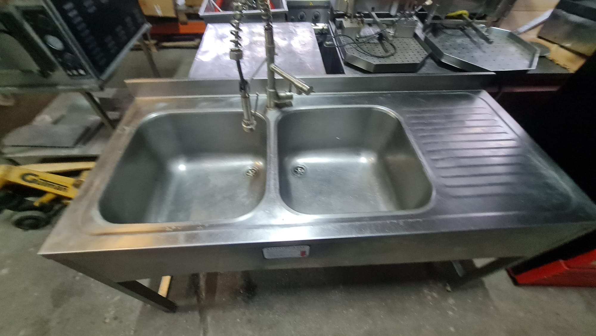 Spalator Inox Profesional cu 2 Cuve si Dus de Prespalare – 160x70 cm - Imagine 2