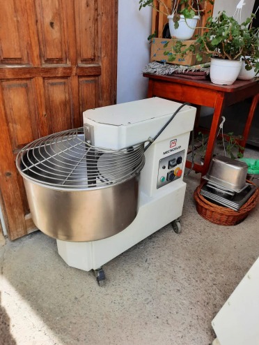 Malaxor Profesional 40 Litri – SH, Ideal pentru Pizza, Covrigi si Panificatie