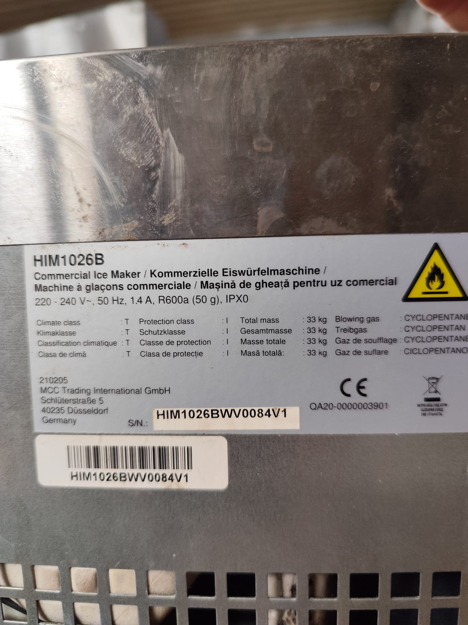 Masini Profesionale pentru Cuburi de Gheata – Noi si Second Hand | HoReCa