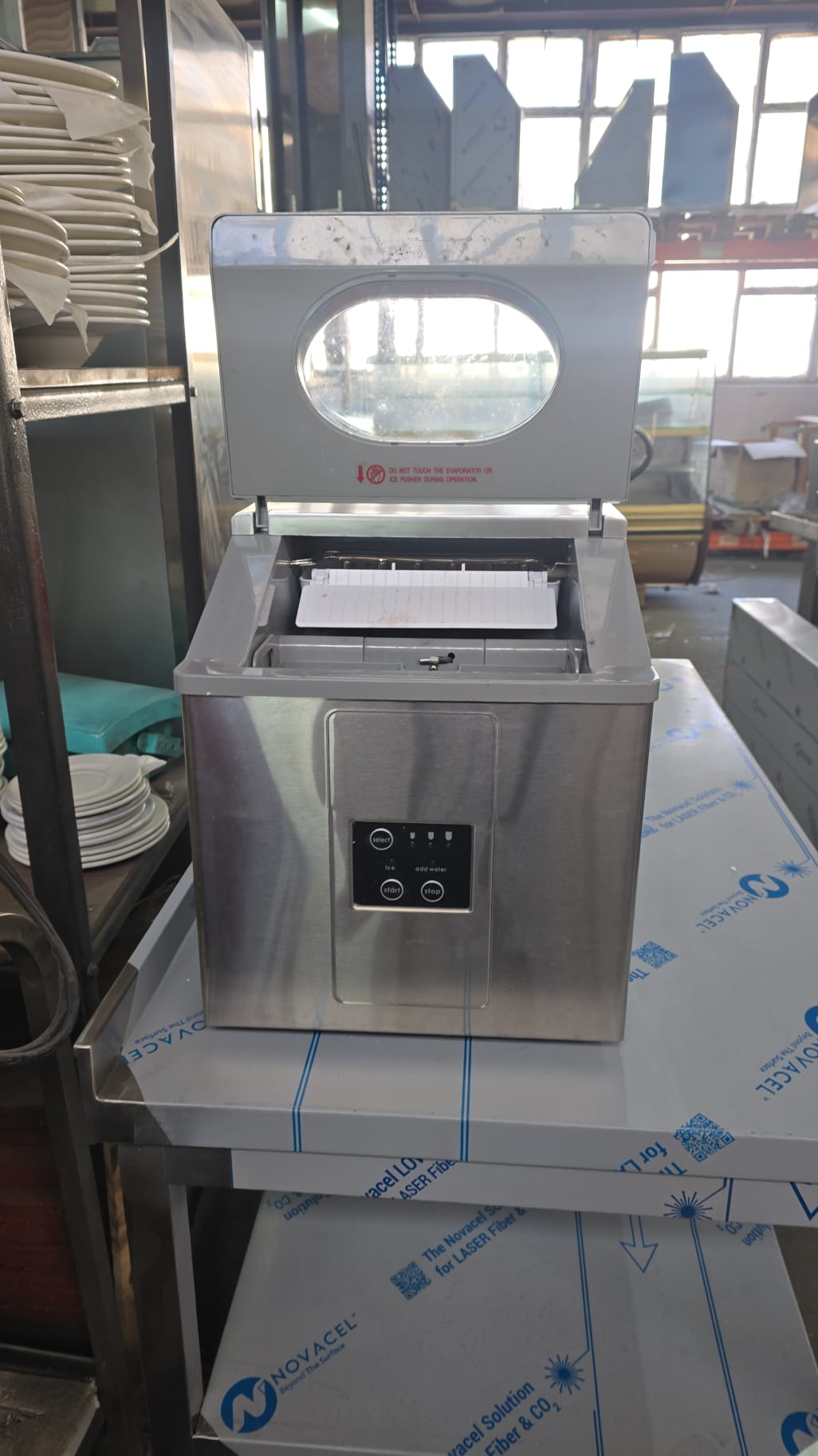 Masini Profesionale pentru Cuburi de Gheata – Noi si Second Hand | HoReCa - Imagine 3