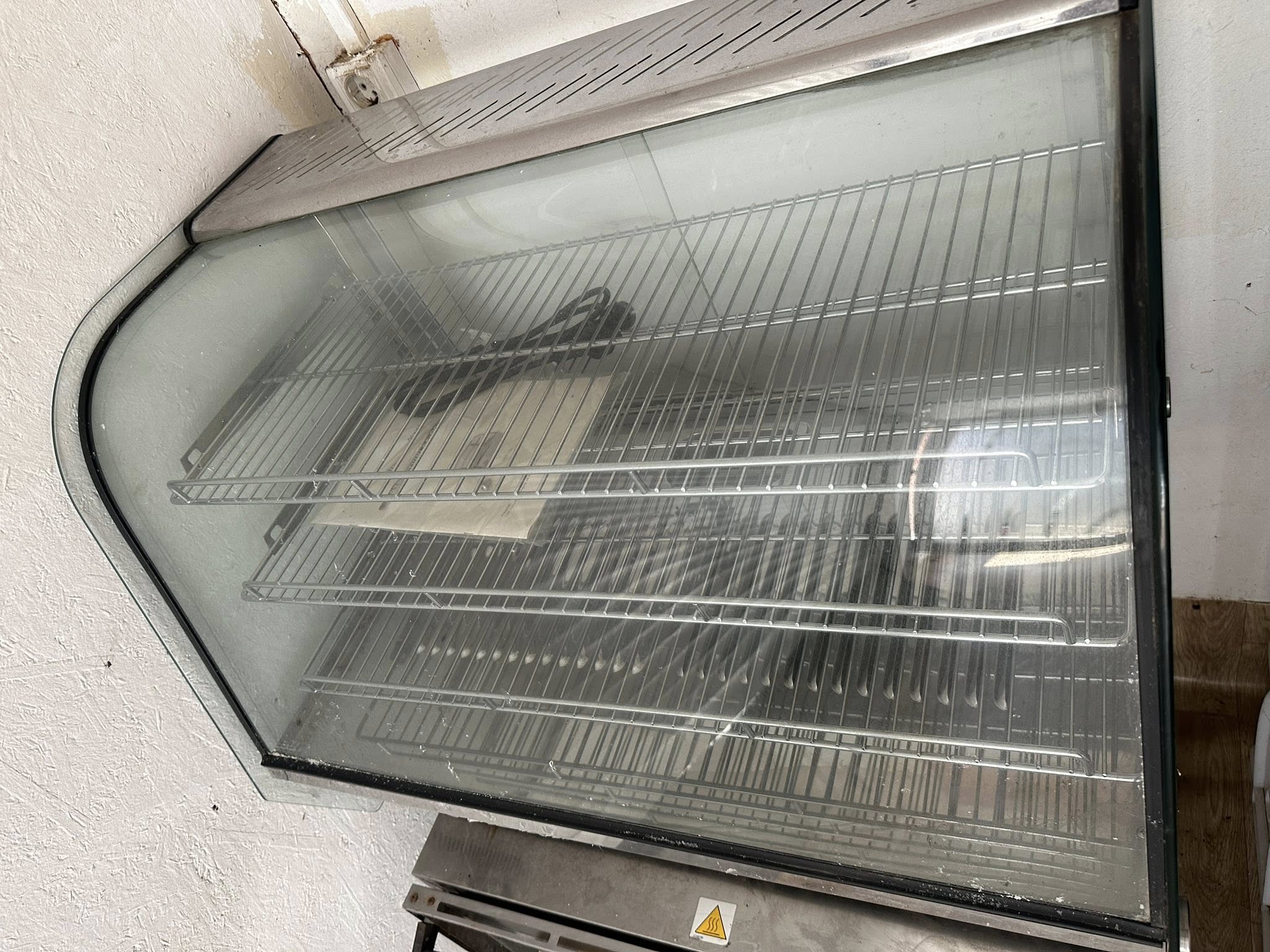 Vitrina Frigorifica Profesionala HoReCa - Stare Buna de Functionare - Imagine 2