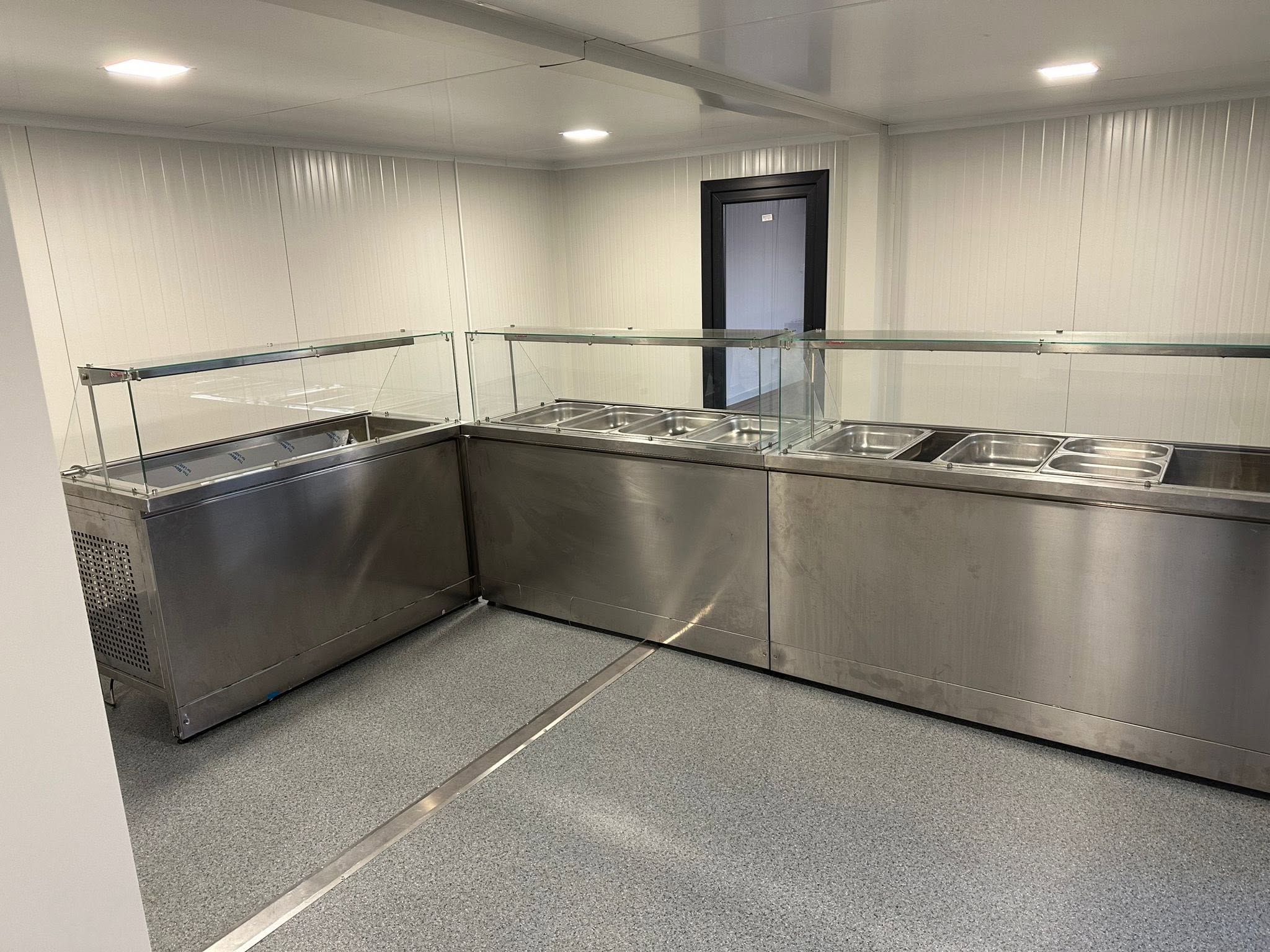 Linie Autoservire Maxigel Profesionala – 3 Vitrine pentru Restaurante, Cantine si Impinge Tava - Imagine 5