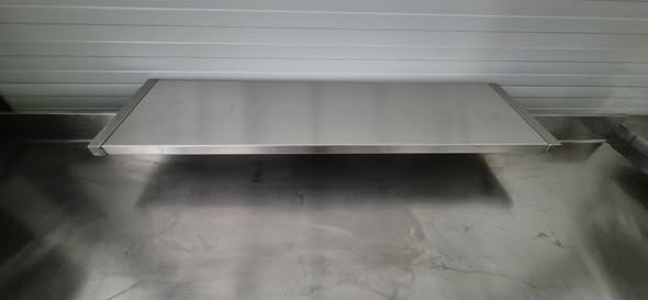Polita Inox de Perete Profesionala – cu Console Incluse