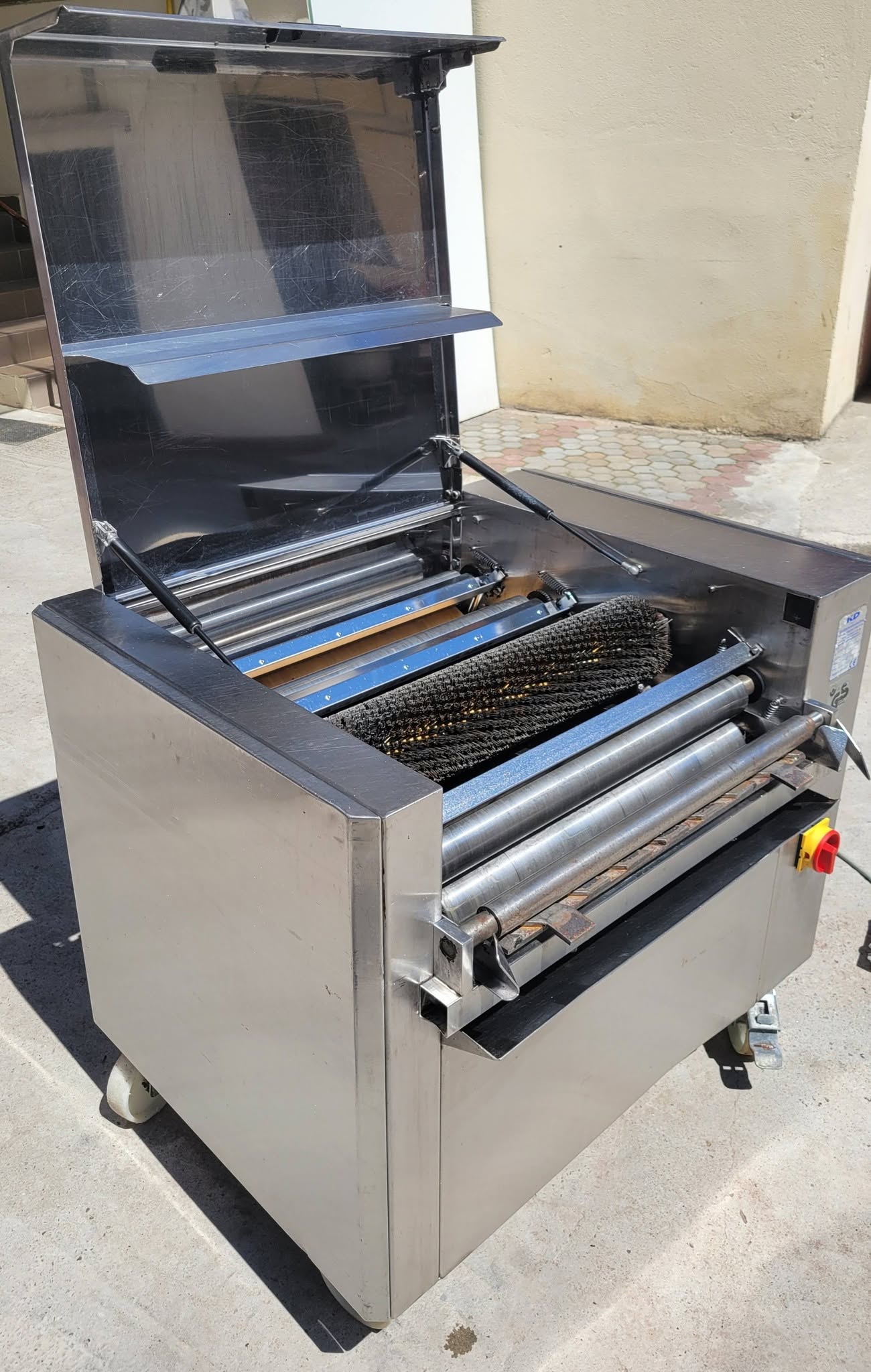 Masina de curatat tavi industriale KD-Putz din inox – pentru brutarii si patiserii - Imagine 2