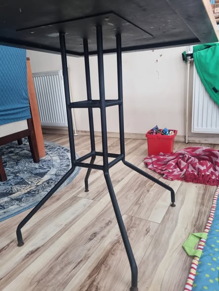 Mese pentru Restaurant si Cafenea 70 x 70 cm – Stare Buna - Imagine 2