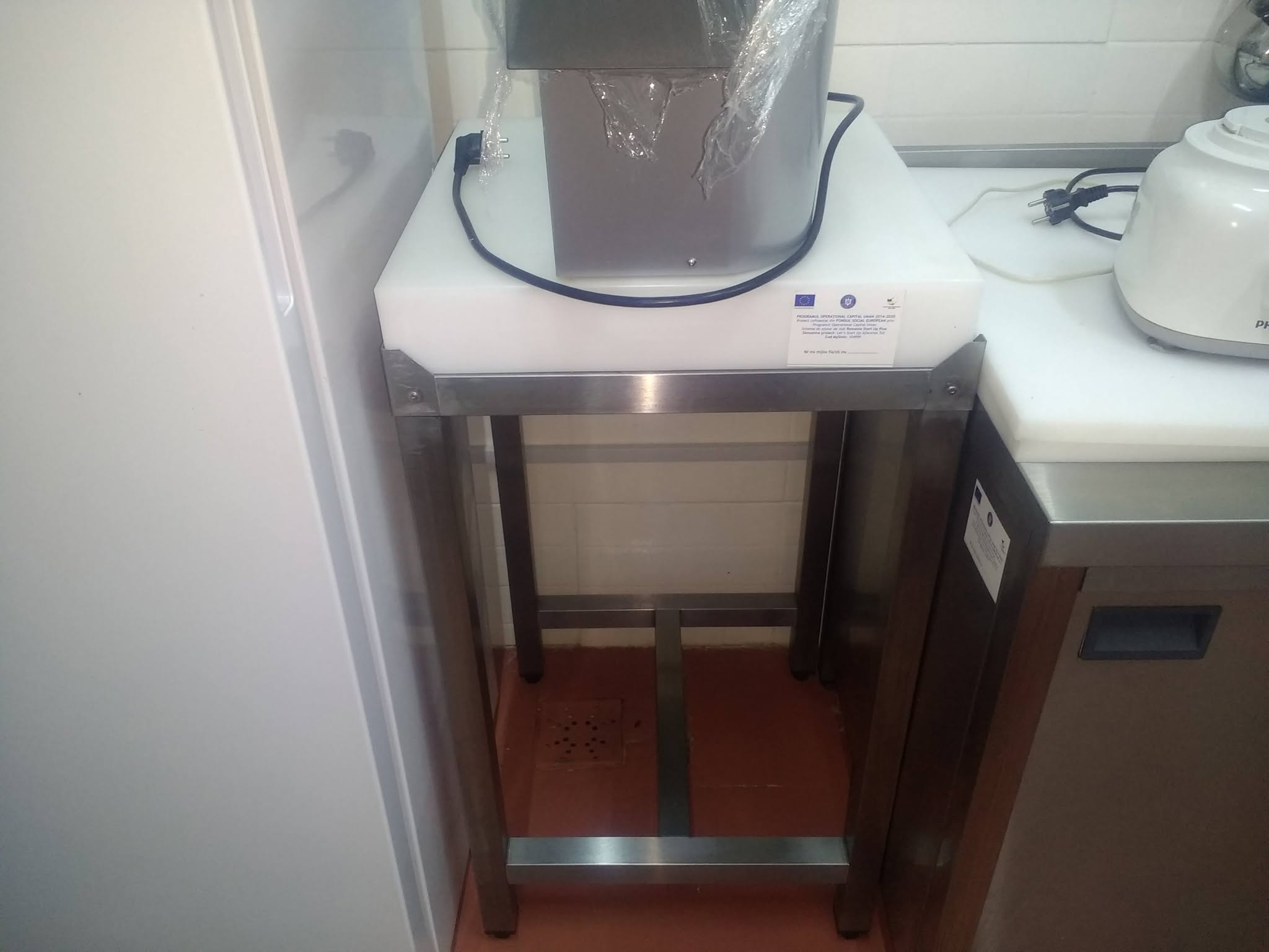 Suport Profesional Inox pentru Echipamente HoReCa si Bucatarie Profesionala