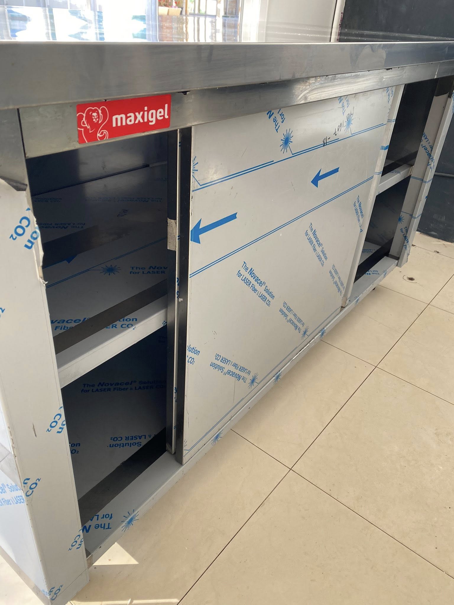 Masa Inox Profesionala Maxigel pentru Cafenea, Cofetarie sau Fast Food - Imagine 4