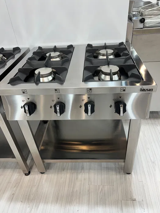 Aragaz Profesional cu 4 Arzatoare – 28 kW Putere Totala | Produs Nou cu Garantie