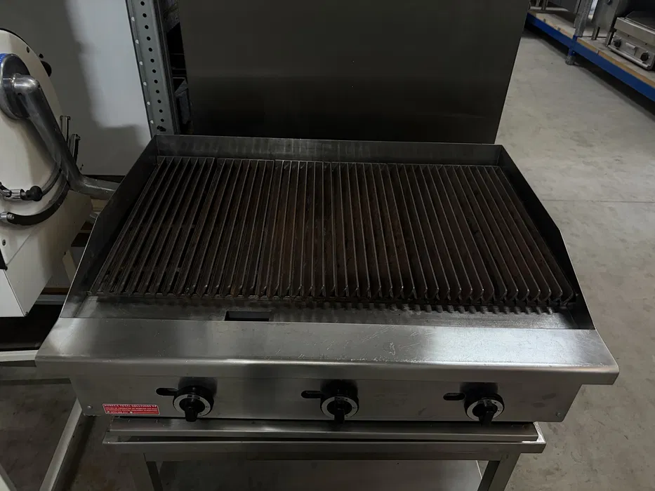 Grill vapor profesional 3 zone pe gaz – ideal pentru restaurante, fast-food si catering - Imagine 3