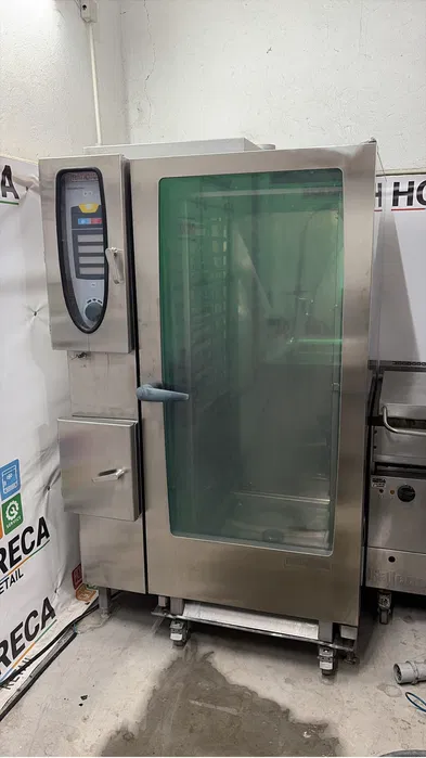 Cuptor Rational pe gaz 40 tavi GN 1/1 – capacitate mare pentru catering si productie alimentara