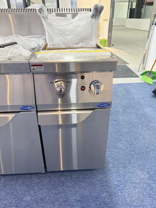 Fierbator paste profesional pe gaz – echipament nou cu garantie 2 ani