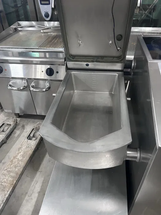 Rational VarioCooking Center 112 - Tigaie Basculanta Multifunctionala Profesionala - Imagine 4