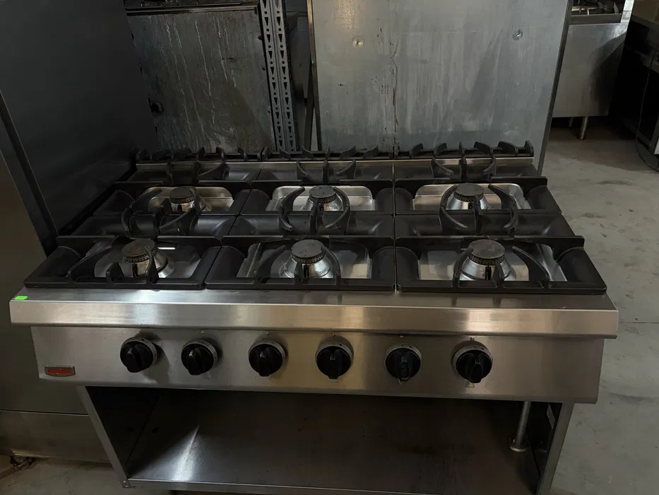Aragaz Profesional 6 Ochiuri pe Gaz - Linia 700