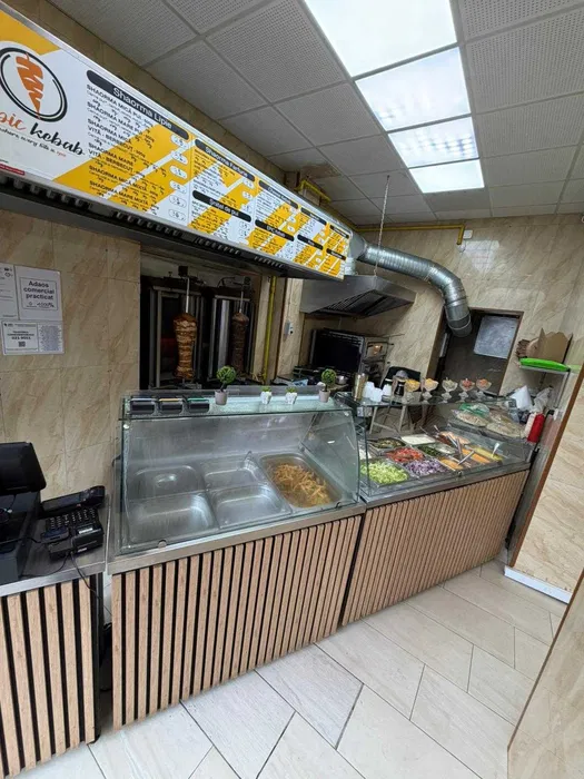 Shaormerie la Cheie de Vanzare | Afacere Profitabila Complet Utilata | Vad Comercial Foarte Bun