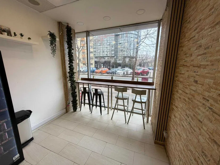 Shaormerie la Cheie de Vanzare | Afacere Profitabila Complet Utilata | Vad Comercial Foarte Bun - Imagine 4