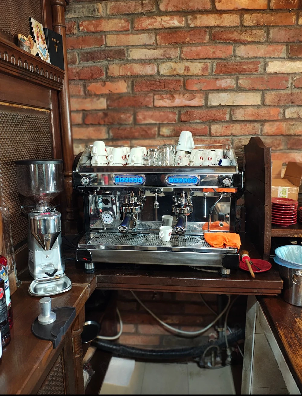 Expresor Cafea Profesional WEGA 2 Grupuri Revizionat – Ideal pentru Cafenea, Bar si Restaurant - Imagine 2
