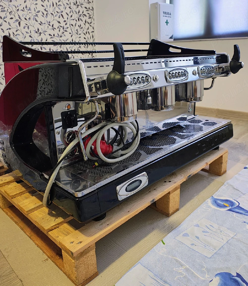 Expresor Cafea Profesional WEGA 2 Grupuri Revizionat – Ideal pentru Cafenea, Bar si Restaurant - Imagine 4