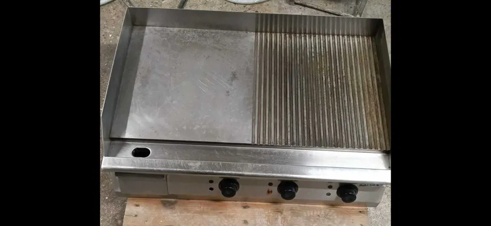 Grilluri Profesionale Lise, Striate si Mixte – Electrice sau pe Gaz - Imagine 2