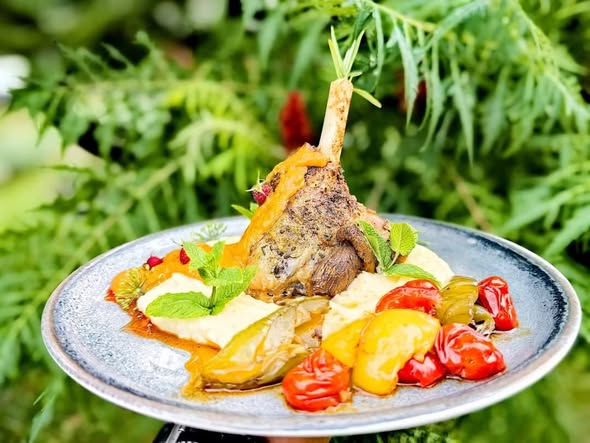 Ciolan de Miel Confiat in Untura de Rata - Produs Premium pentru Restaurante, Hoteluri si Evenimente - Imagine 3