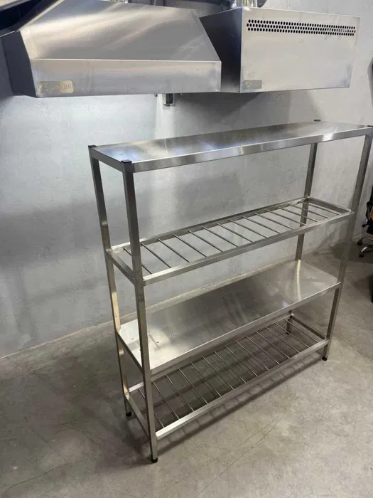 Mobilier Inox la Comanda pentru HoReCa – Mese, Hote, Spalatoare si Echipamente Personalizate - Imagine 4