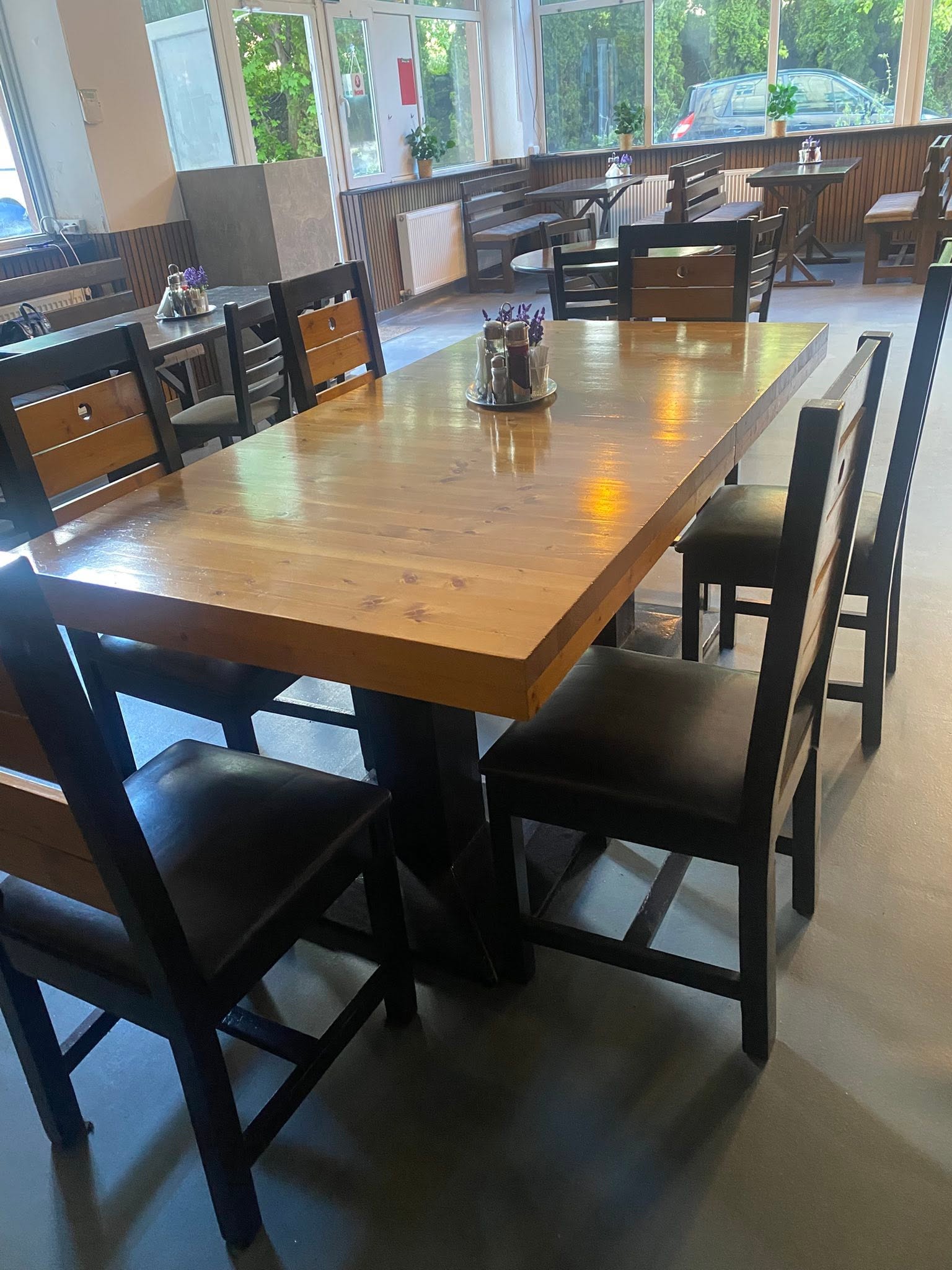 Set Mese si Scaune Restaurant, Cafenea, Pub sau Pizzerie – Mobilier Profesional HoReCa - Imagine 2