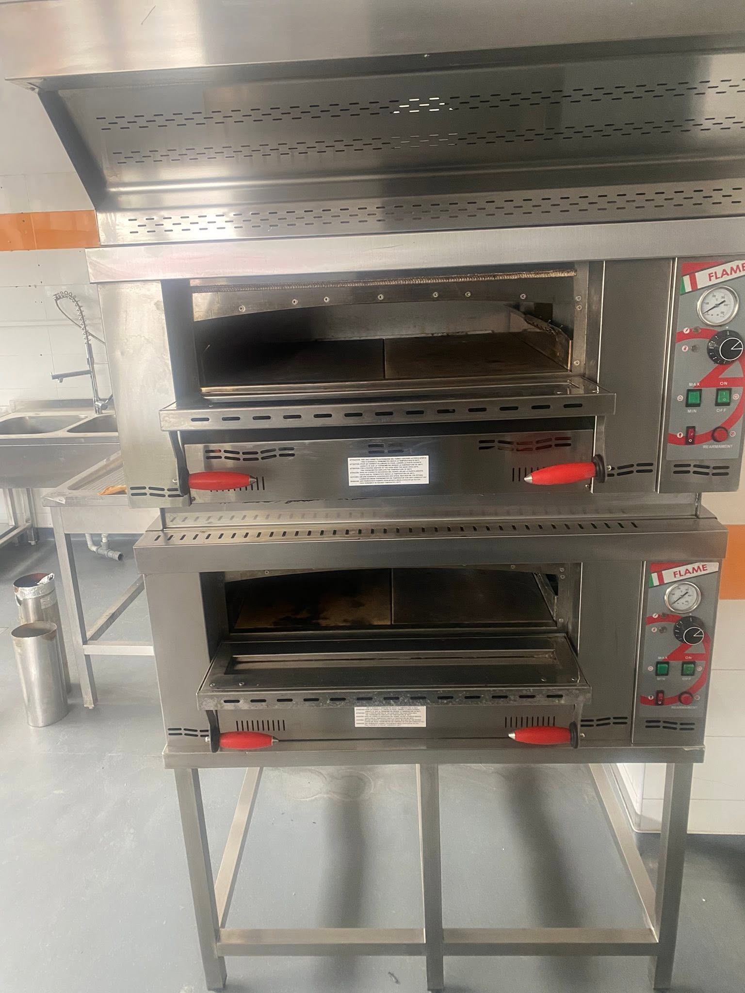 Cuptor Pizza Profesional Electric 2 Camere + Hota Inox | Cuptor Pizza HoReCa