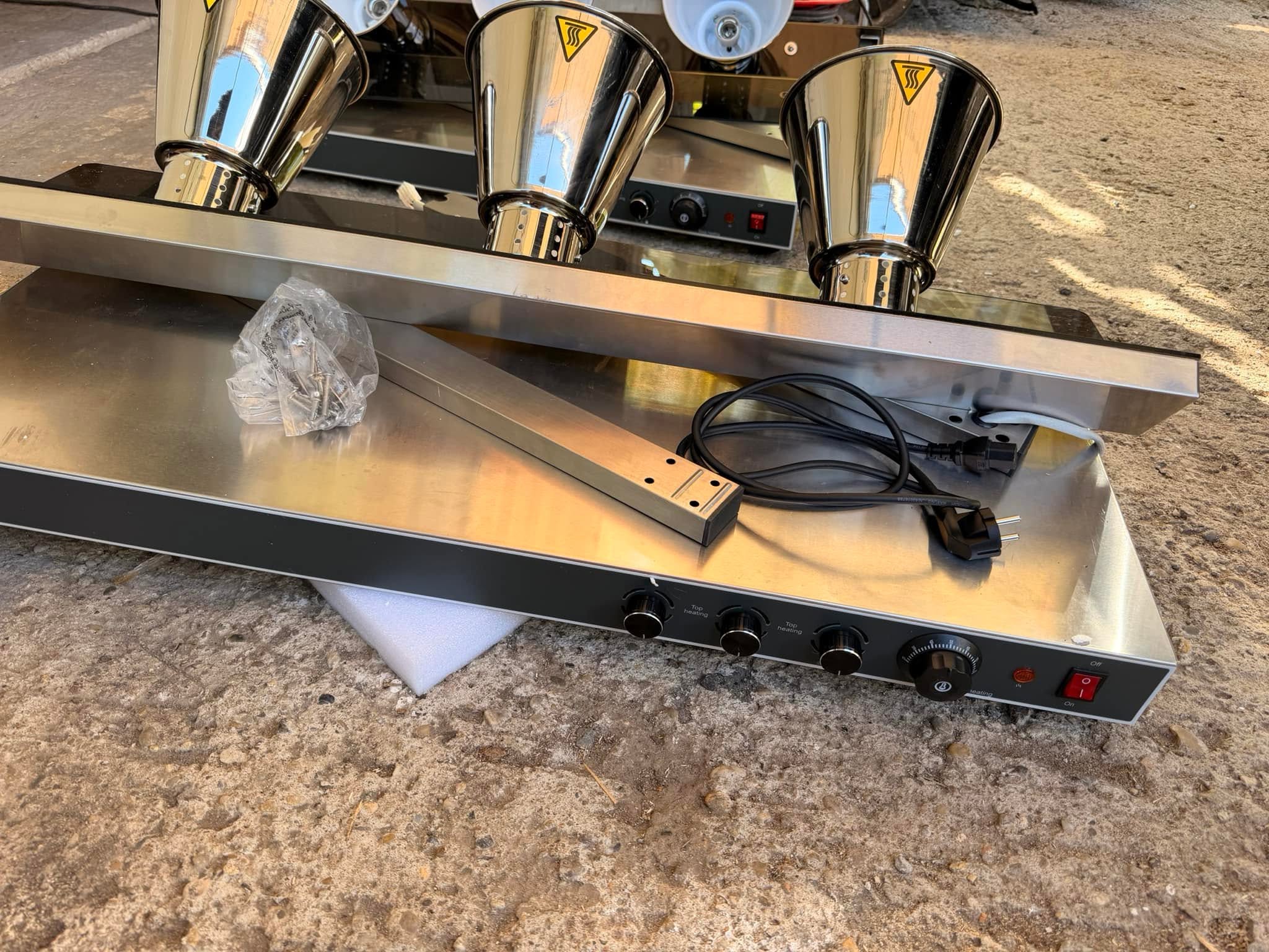 Placa de Incalzire Profesionala din Inox – 3 Zone Independente | Mentine Preparatele Calde - Imagine 2