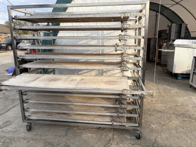 Carucior profesional din inox cu panacoade pentru fermentarea aluatului