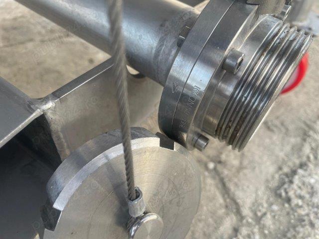 Tanc mobil din inox 300 litri pentru lichide alimentare si industria alimentara - Imagine 3