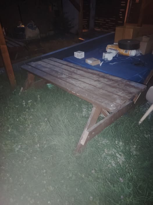 Banca de exterior din lemn masiv – pentru terasa, gradina si spatii HoReCa