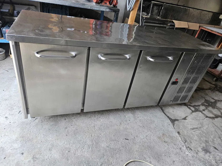 Mese frigorifice profesionale SH - 2, 3 sau 4 usi | Cu sertare | Garantie 6 luni