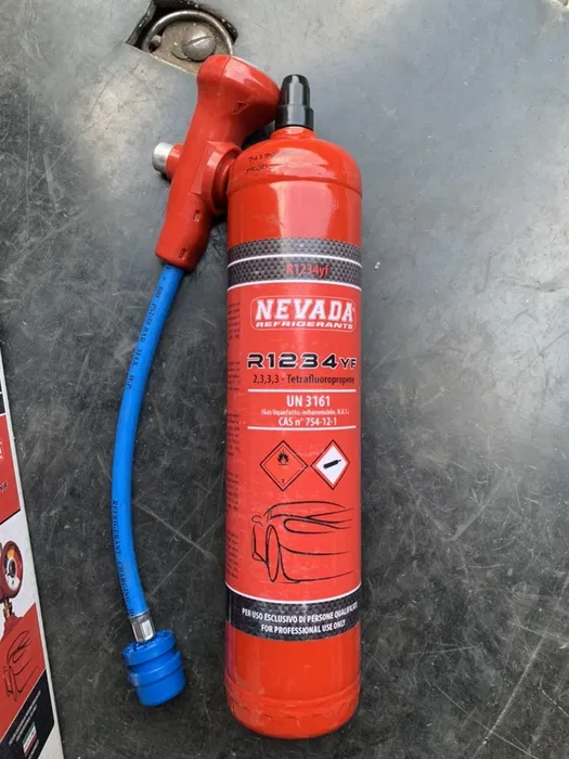 Butelie refrigerant R1234yf 950 g sigilata - Agent frigorific pentru instalatii de climatizare auto