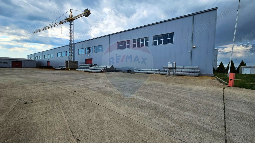 Complex industrial de vanzare in Aricestii Rahtivani, Prahova - Depozite, hale productie si birouri | Investitie 12.007 mp - Imagine 2