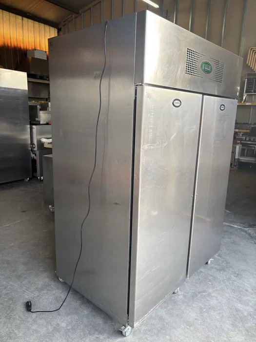 Frigider profesional dublu inox pentru restaurant, hotel, fast-food si HoReCa