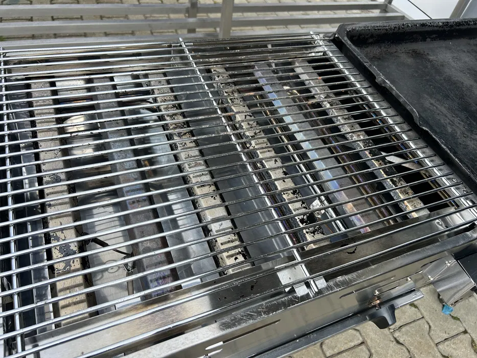 Gratar profesional pe gaz cu plita inox si 4 arzatoare pentru restaurant, fast-food, terasa si HoReCa - Imagine 2