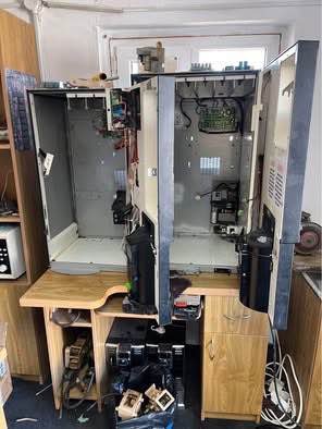 Wittenborg 7100 - Automat vending cafea profesional reconditionat